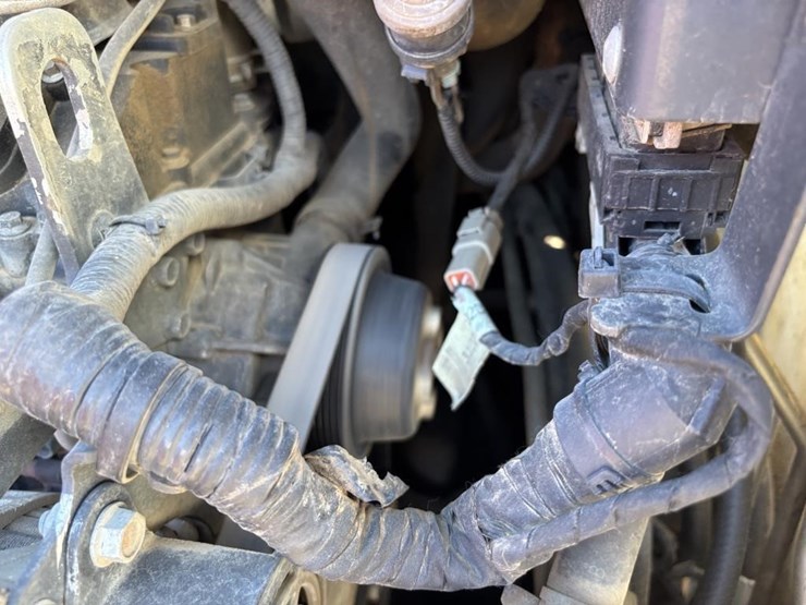 2018-bobcat-t650-image-35