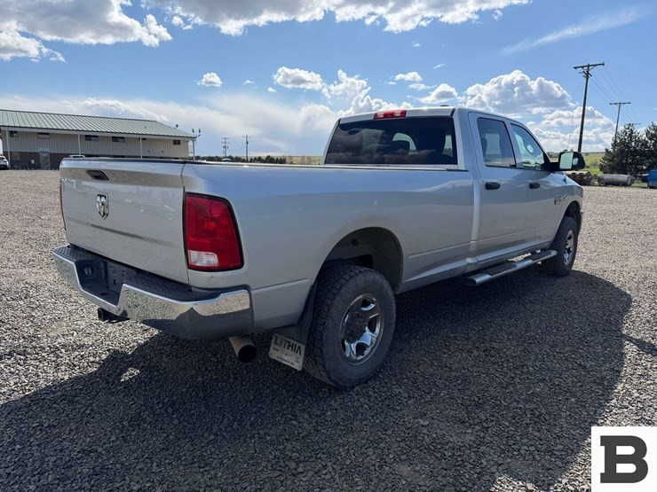 2012-dodge-3500-image-5