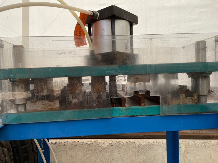 #10370-•-pneumatic-operated-punch-press-image-8