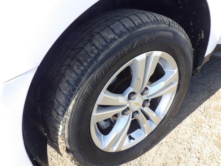 2013-chevrolet-equinox-image-13