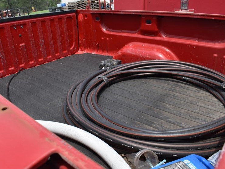 2011-chevrolet-1500-image-12