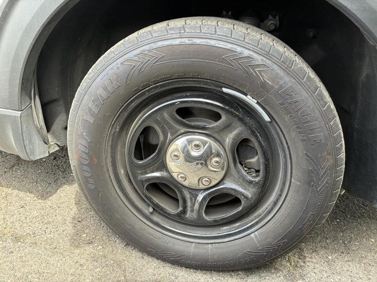 2022-ford-explorer-police-interceptor-image-7