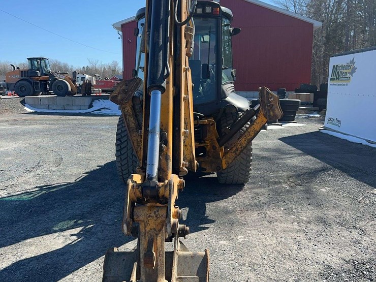 2012-jcb-3cx-image-6