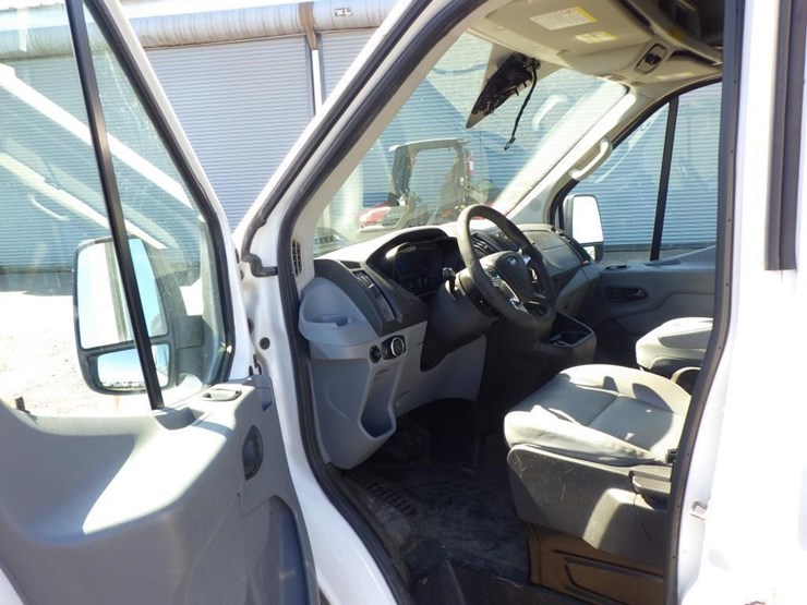 2017-ford-transit-image-5