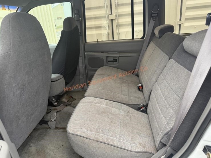 1995-ford-explorer-xlt-image-25