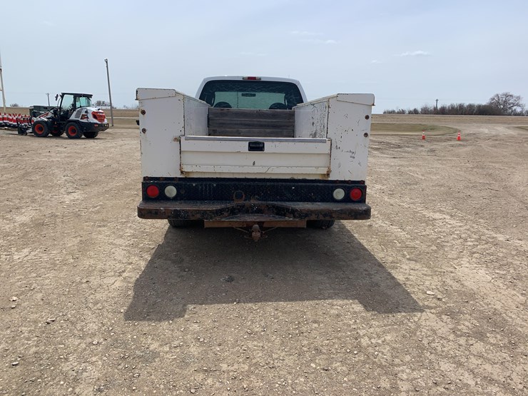 2004-ford-f350-image-6