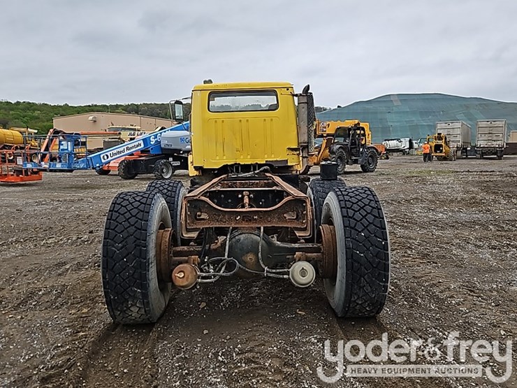 international-f-2654-image-13