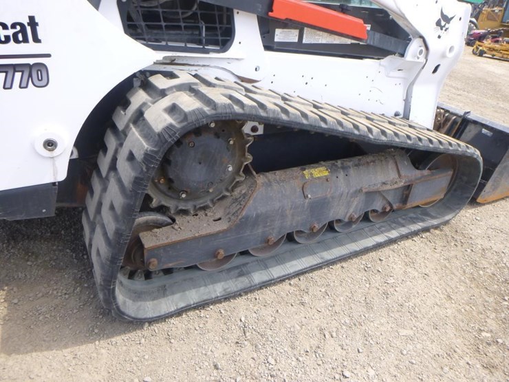 2019-bobcat-t770-image-31