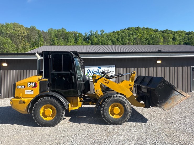 2021-caterpillar-906m-image-1