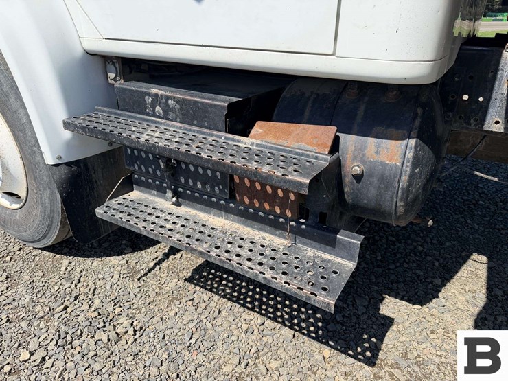 1997-international-4900-image-13