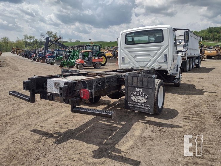 international-15-image-34