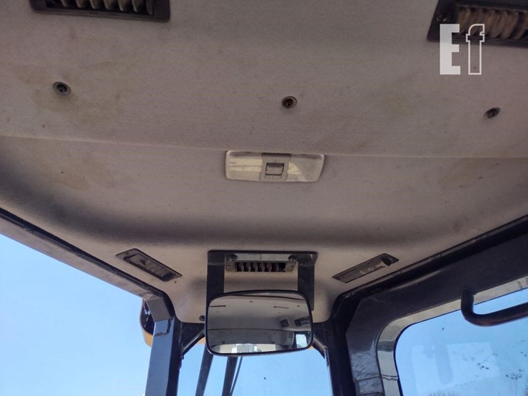 2016-komatsu-d37ex-23-image-8