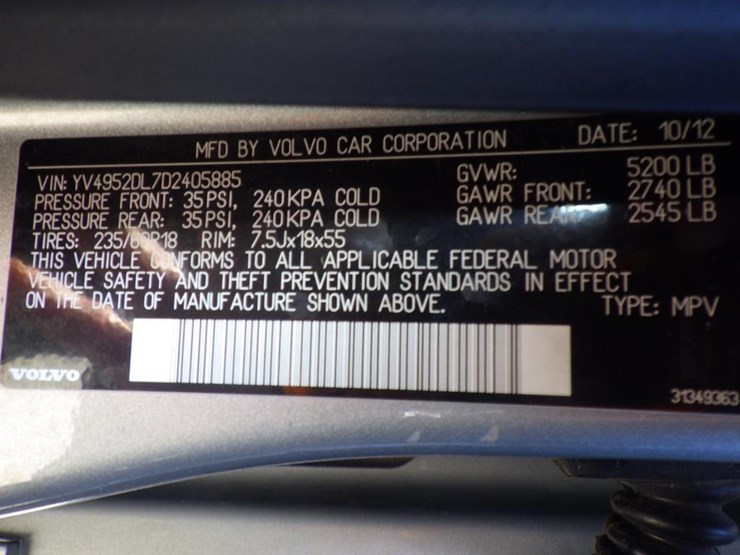 2013-volvo-xc60-image-16