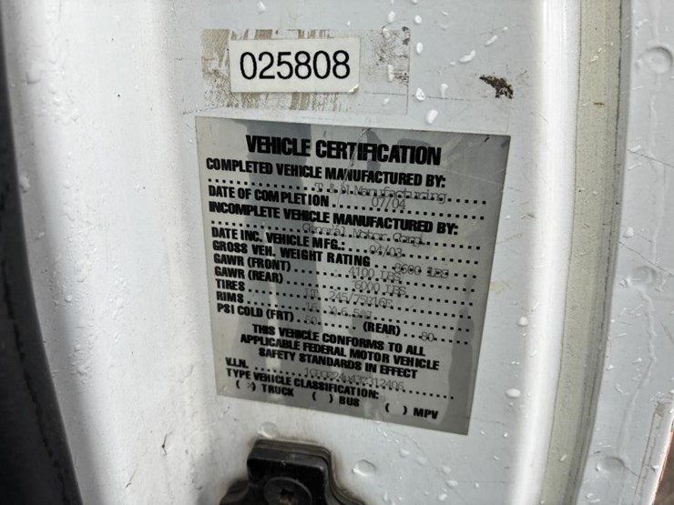 2003-chevrolet-silverado-2500-image-16