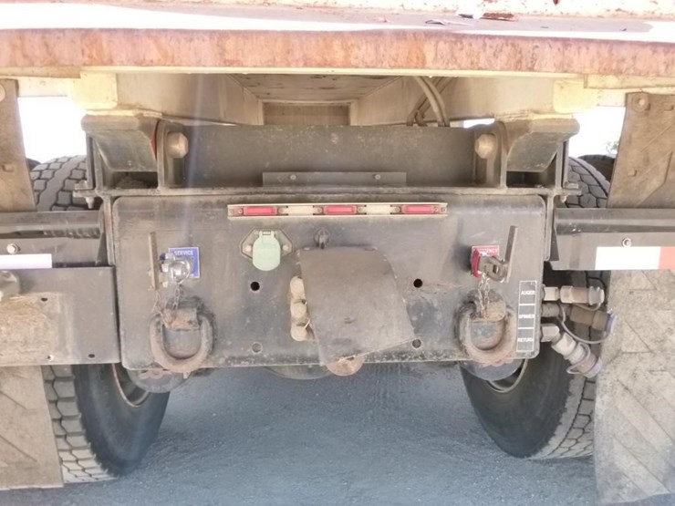 2009-international-7600-image-30