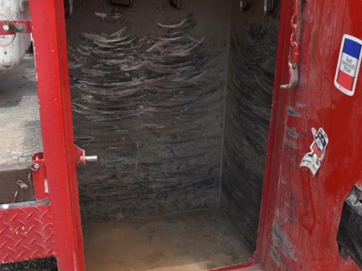 2019-ford-f550-image-18