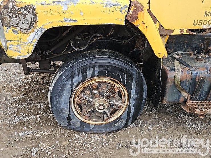 international-f-2654-image-10