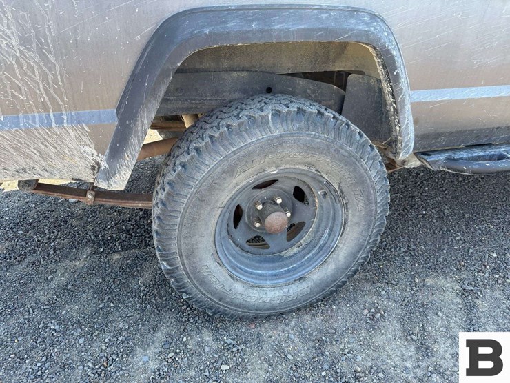 1989-jeep-comanche-pickup-image-21