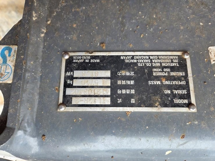 2022-takeuchi-tl12-image-39