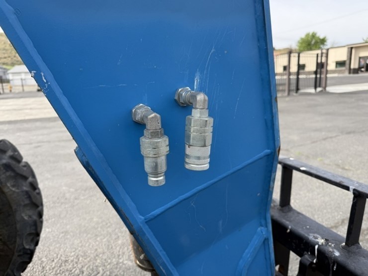 2014-genie-gth844-image-25