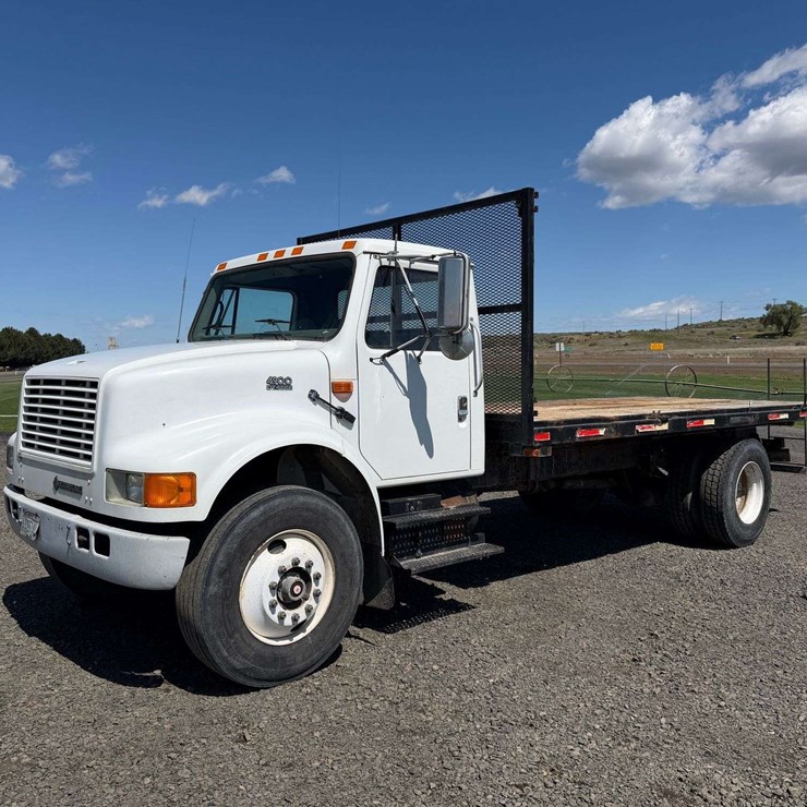 1997 INTERNATIONAL 4900