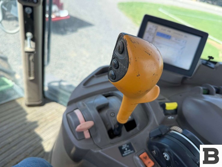 2013-john-deere-7200r-image-78