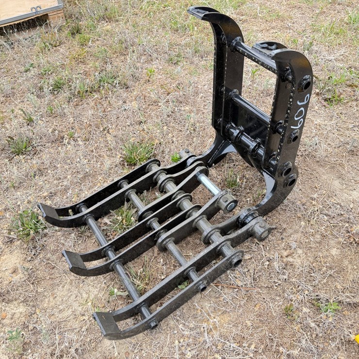 #607 • #606 • 16" Mini Excavator Thumb Attachment