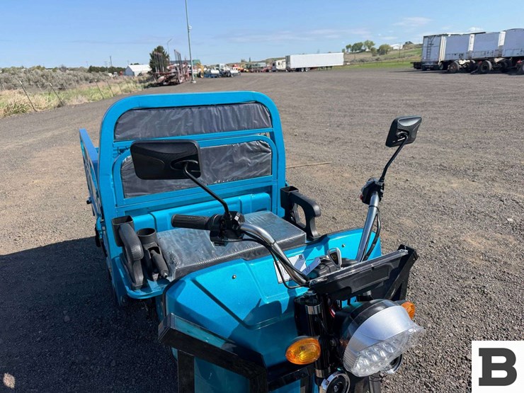 2025-ir-iret13-electric-tricycle-image-10