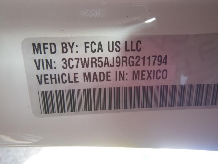 2024-dodge-2500-image-32