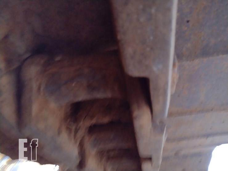 2005-deere-700h-lgp-image-38