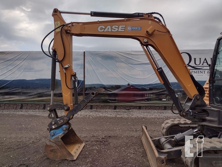 2022-case-cx57c-image-25