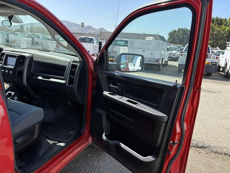 2013-dodge-1500-image-9