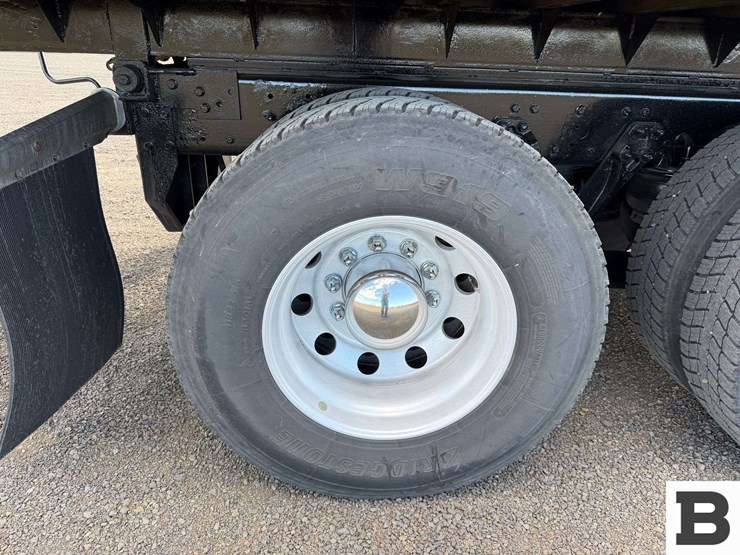 2017-kenworth-t880-image-30