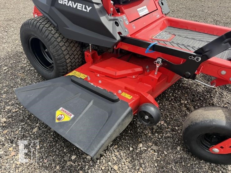 2023-gravely-zt-xl-48-image-11