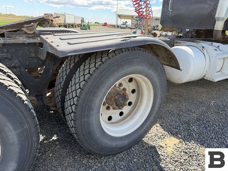 1998-kenworth-t800-image-30