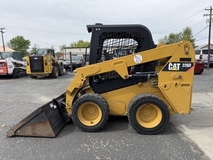 2017-caterpillar-226d-image-7