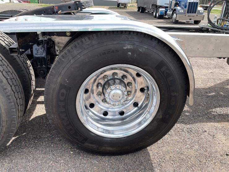 1970-peterbilt-358-image-60