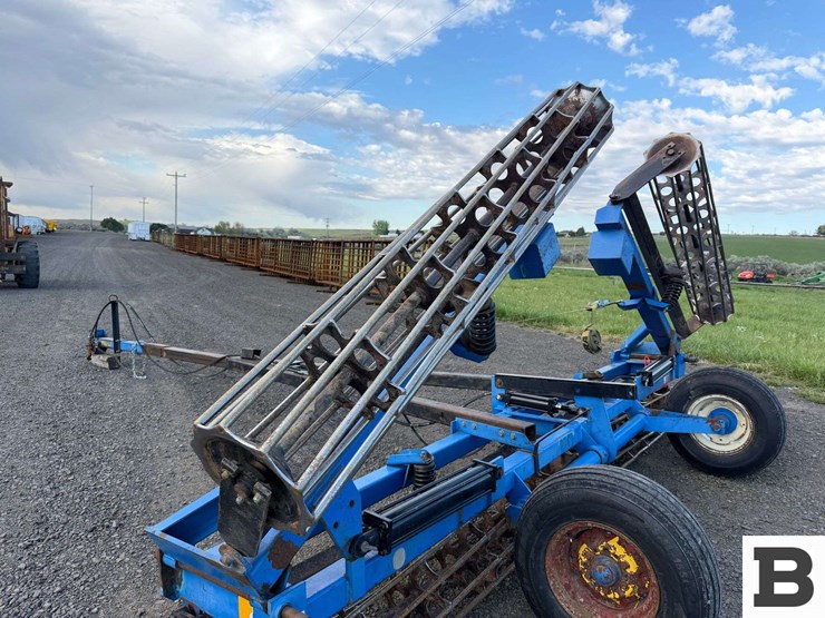 new-holland-sg120-image-17