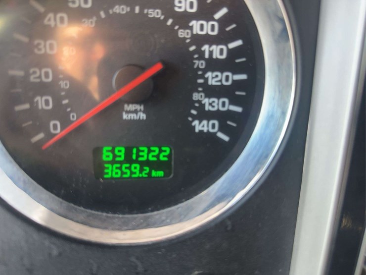 2022-kenworth-t800-image-35