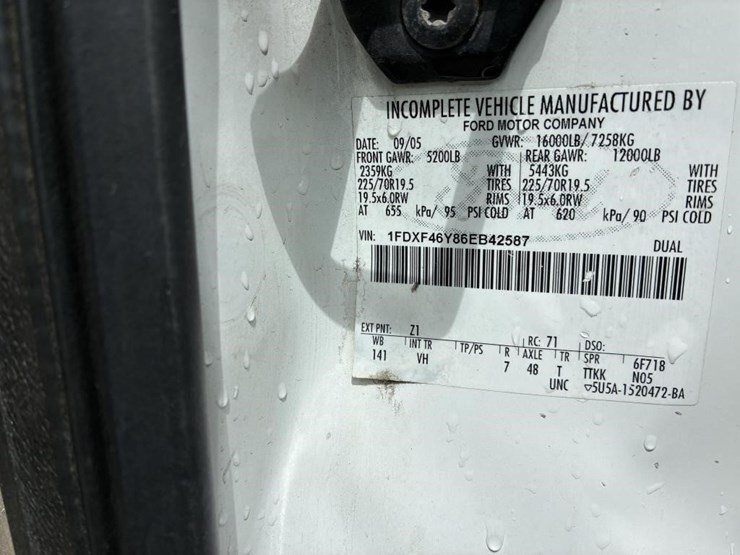 2006-ford-f450-image-14