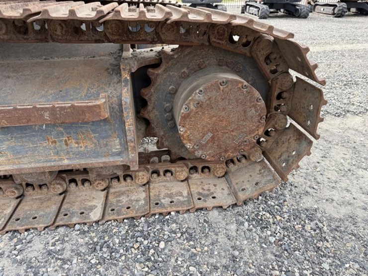 2016-kobelco-sk140sr-image-33