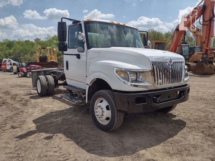 international-15-image-33