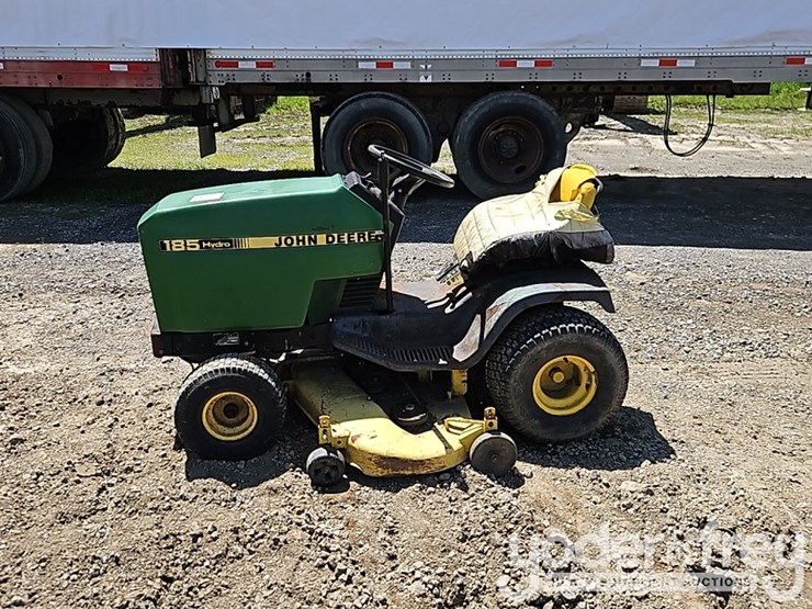 john-deere-185-image-2