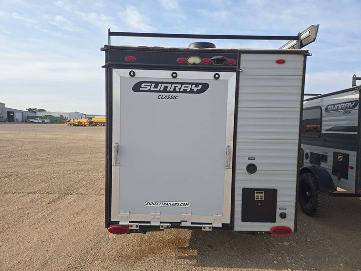 2022-sunray-travel-trailer-image-9