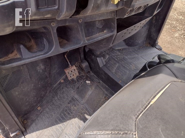 19-polaris-ranger-crew-image-11