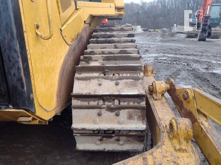 2018-caterpillar-d7e-image-31