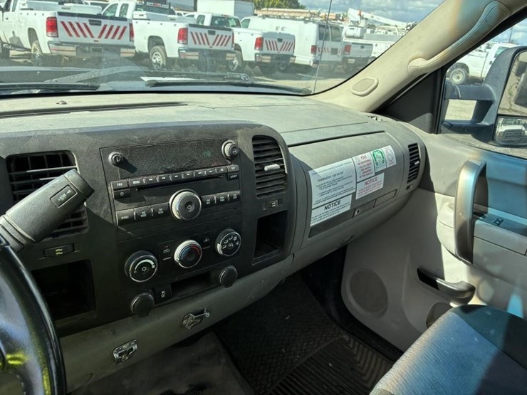 2012-gmc-sierra-2500-image-16