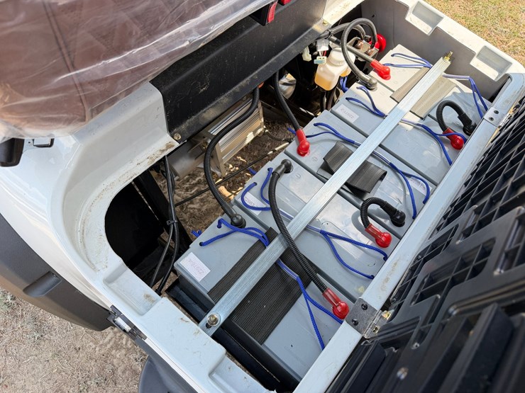 #582-•-#581-•-golf-cart-image-10