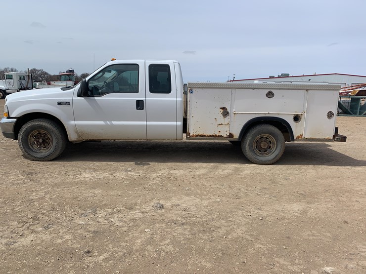 2004-ford-f350-image-8