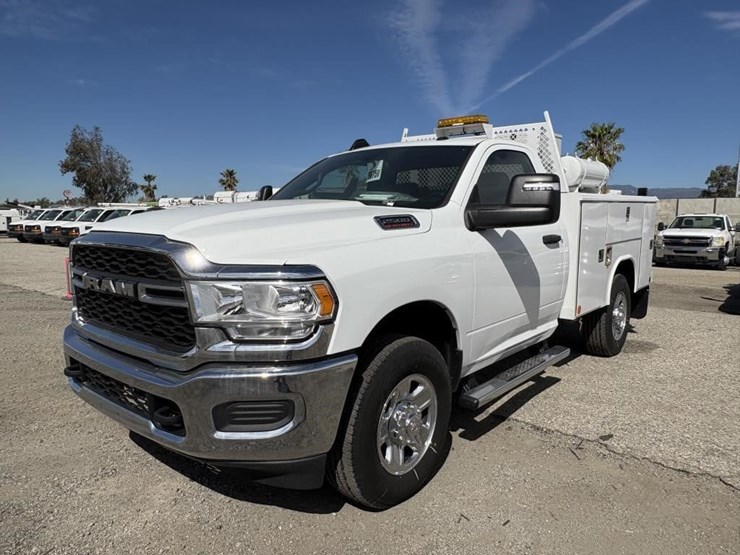 2024-dodge-2500-image-1